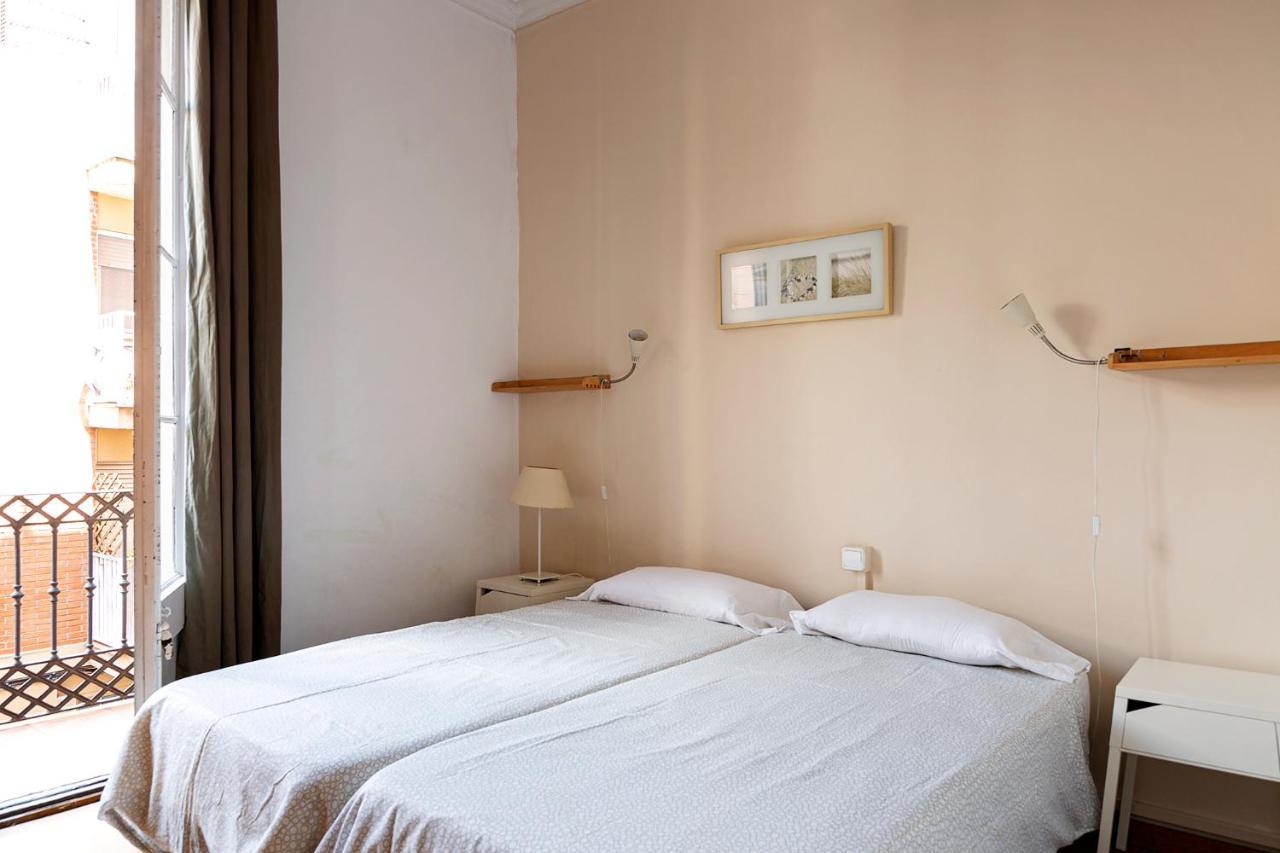 Amplio Con Dos Dormitorios En Sant Antoni / Poble Sec บาร์เซโลนา ภายนอก รูปภาพ